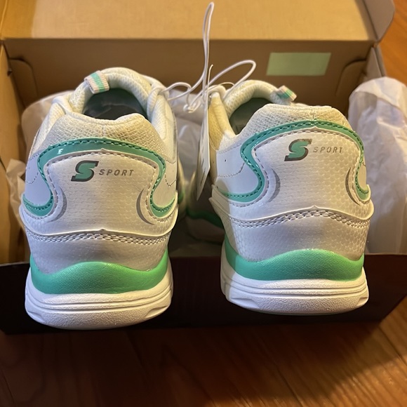 Sport by Skechers ~ Size 10 - Picture 5 of 11